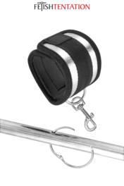 Barre de soumission 4 menottes - Fetish Tentation Barre de soumission 4 menottes - Fetish Tentation